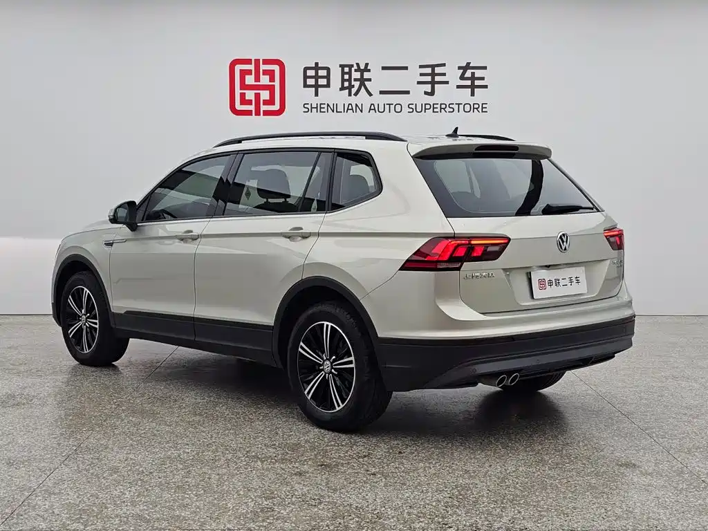 Volkswagen Tiguan L — фото 3