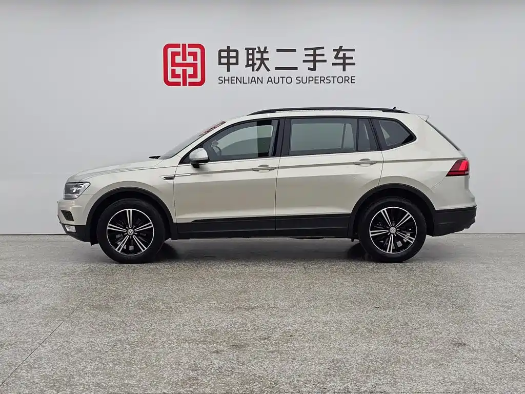 Volkswagen Tiguan L — фото 4