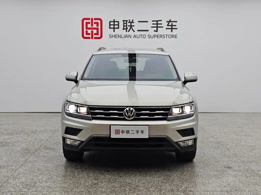 Volkswagen Tiguan L — фото 5