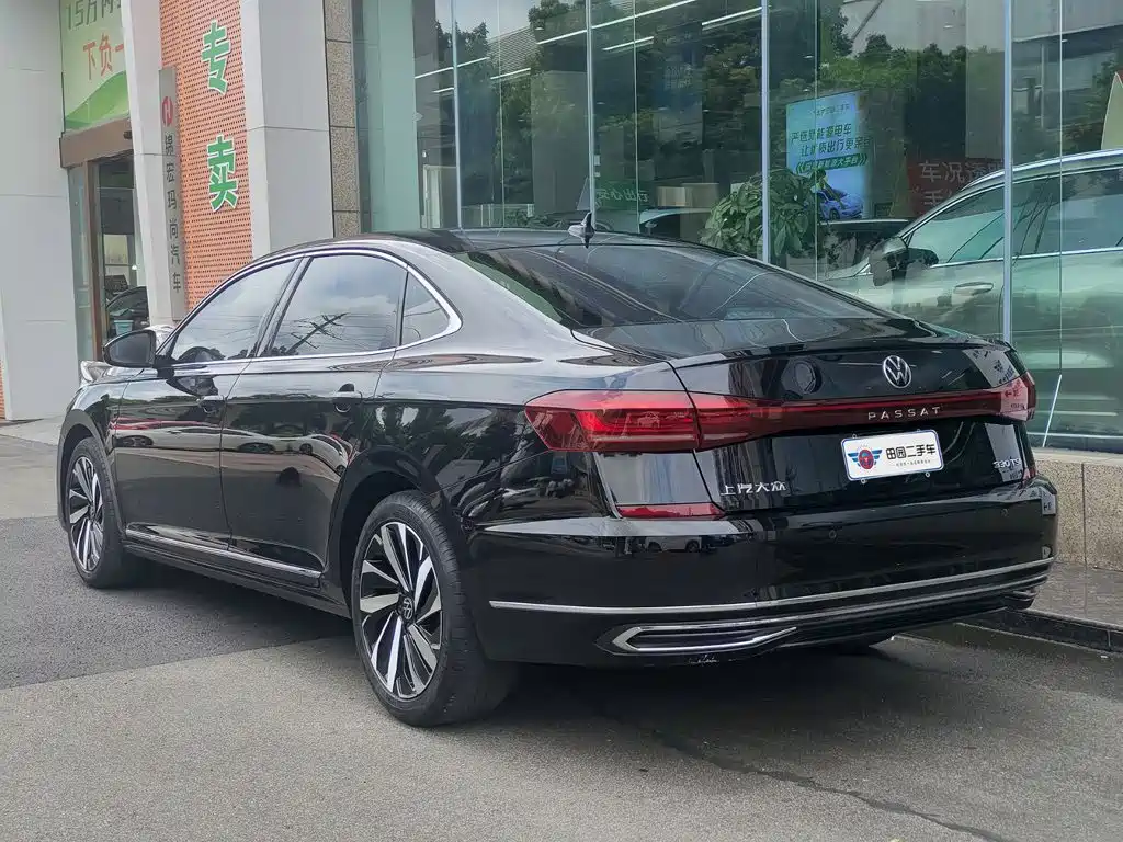 Volkswagen Passat — фото 4