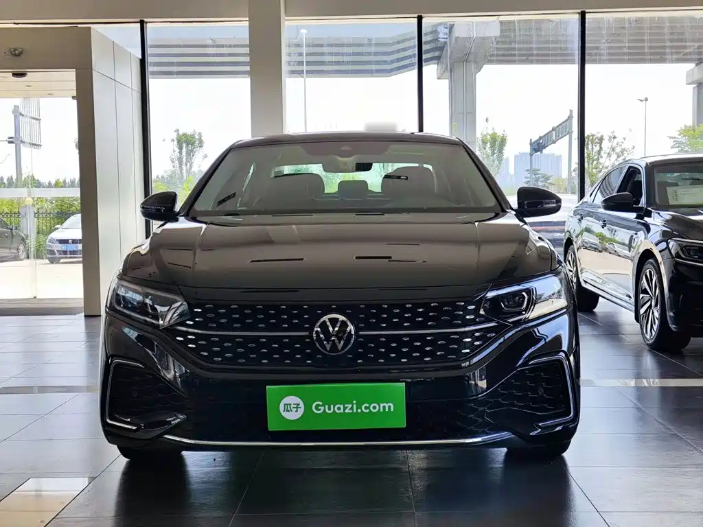 Volkswagen Passat — фото 3