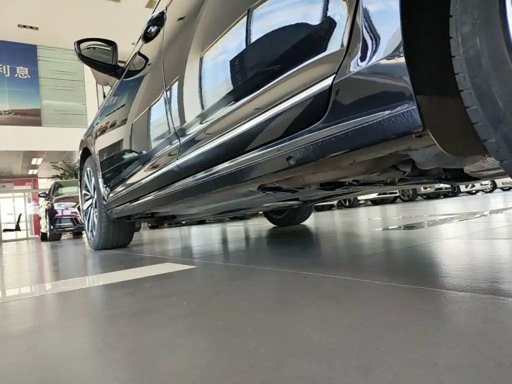 Volkswagen Passat — фото 22