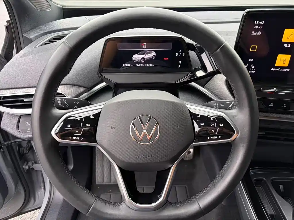 Volkswagen ID.4 Crozz — фото 13