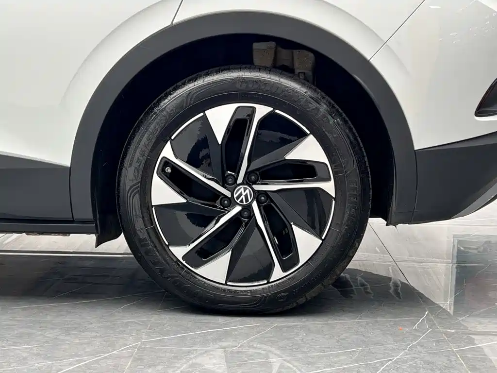 Volkswagen ID.4 Crozz — фото 24