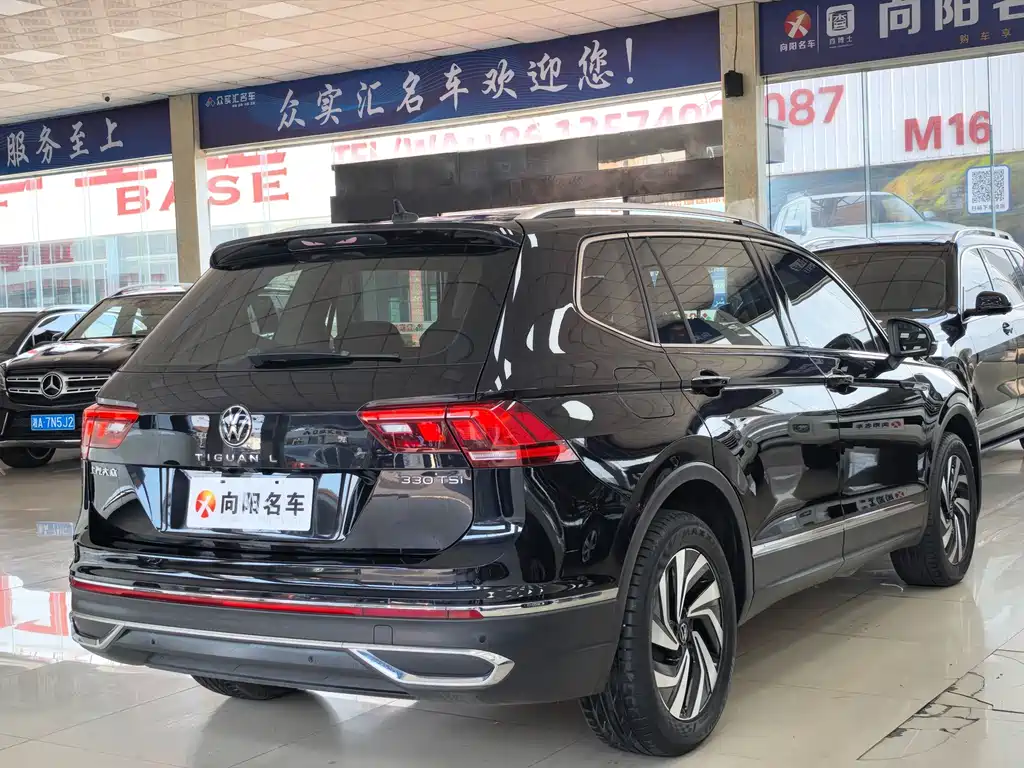 Volkswagen Tiguan L — фото 6