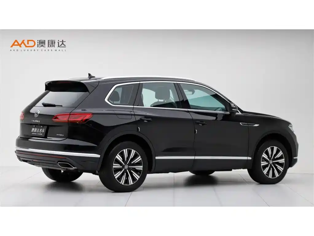Volkswagen Touareg New Energy — фото 3