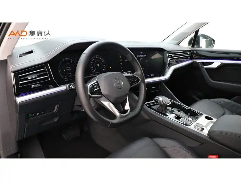 Volkswagen Touareg New Energy — фото 6