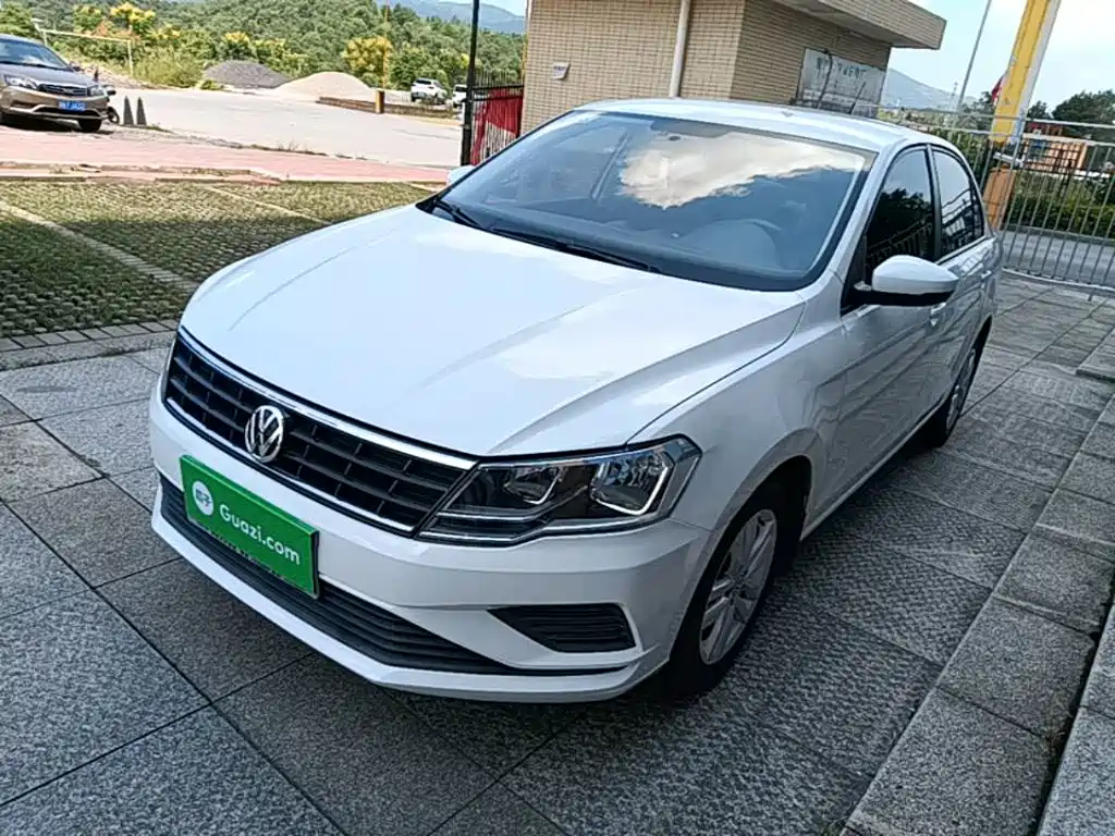 Volkswagen Jetta — фото 2
