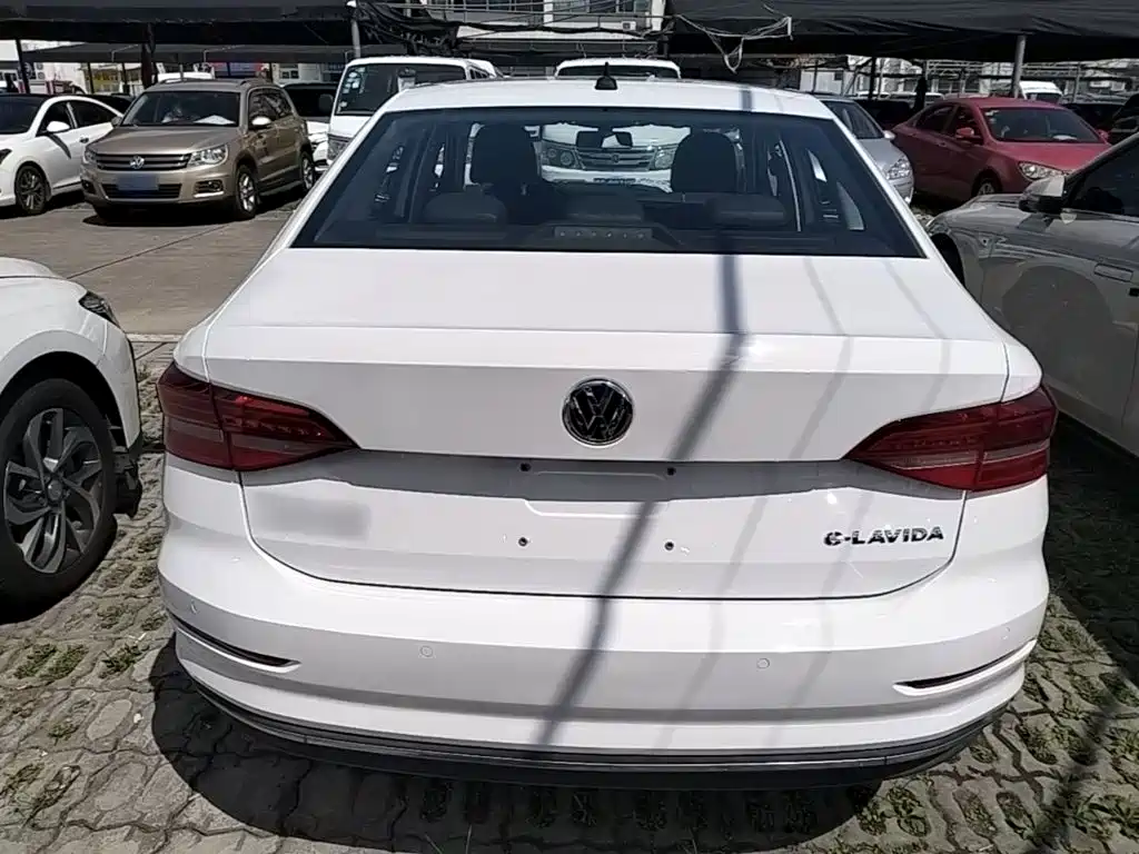 Volkswagen Lavida Pure Electric — фото 6