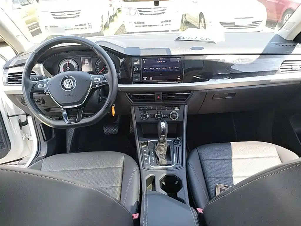 Volkswagen Lavida Pure Electric — фото 10