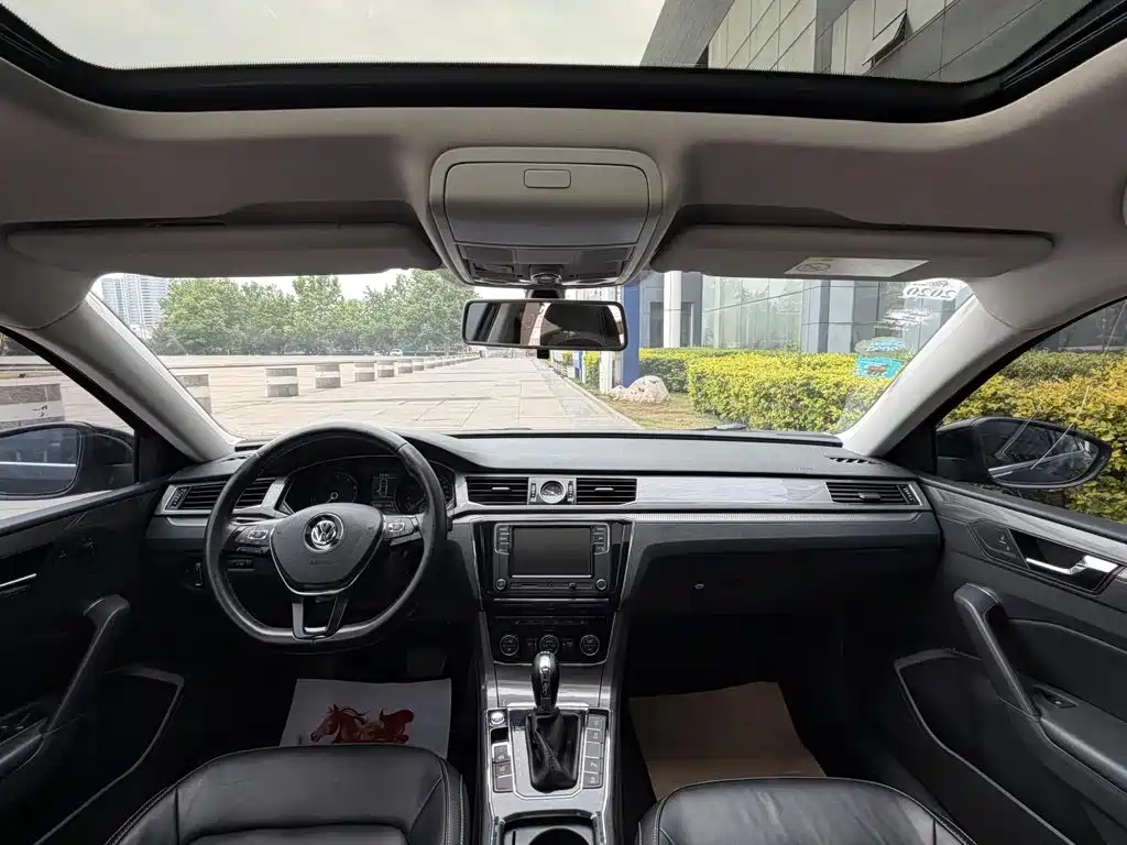 Volkswagen Passat — фото 9