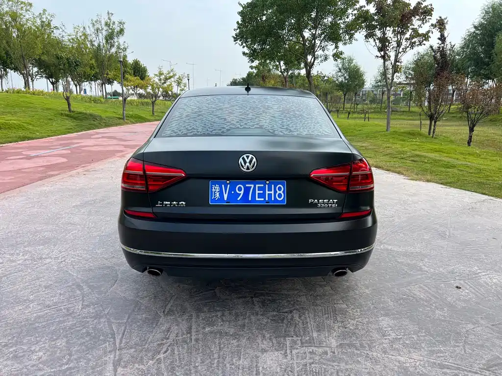 Volkswagen Passat — фото 4