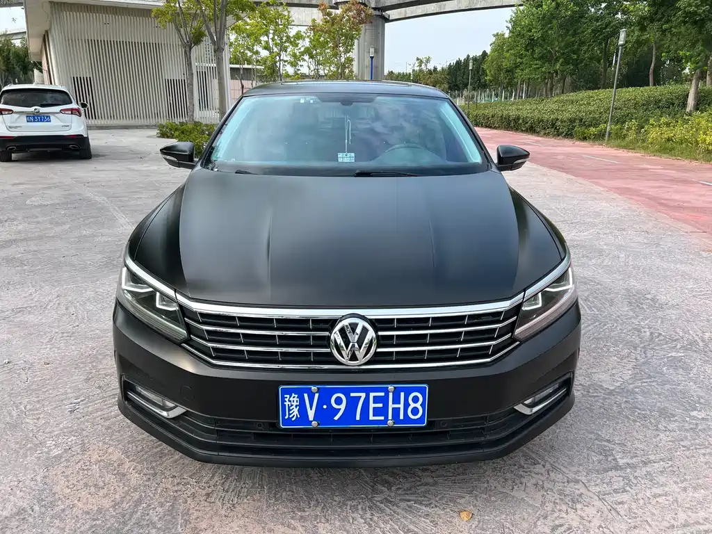 Volkswagen Passat — фото 8