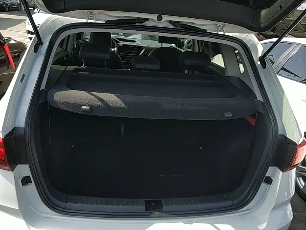 Volkswagen Tharu — фото 19