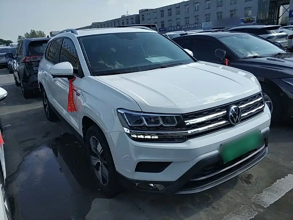 Volkswagen Tharu — фото 4