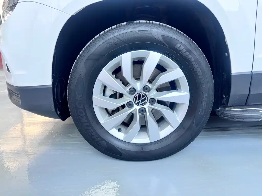 Volkswagen Tharu — фото 5