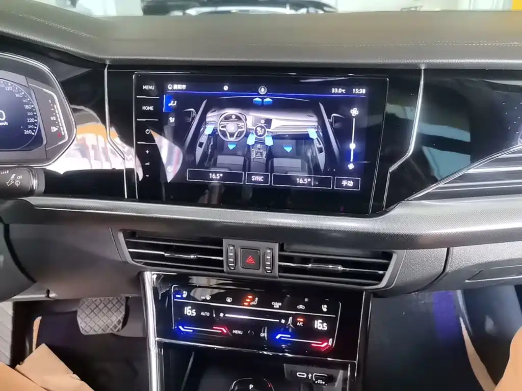 Volkswagen Passat — фото 13