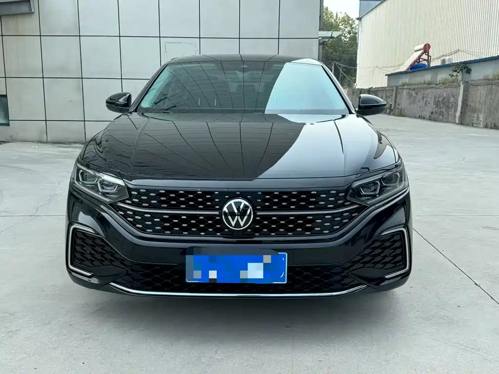 Volkswagen Passat — фото 2