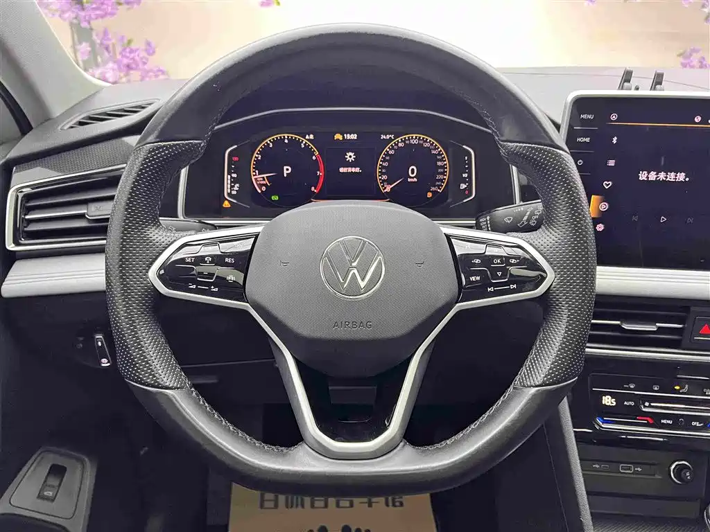 Volkswagen Tiguan L — фото 14