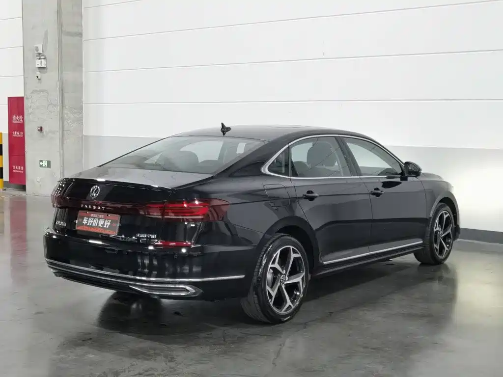 Volkswagen Passat — фото 2