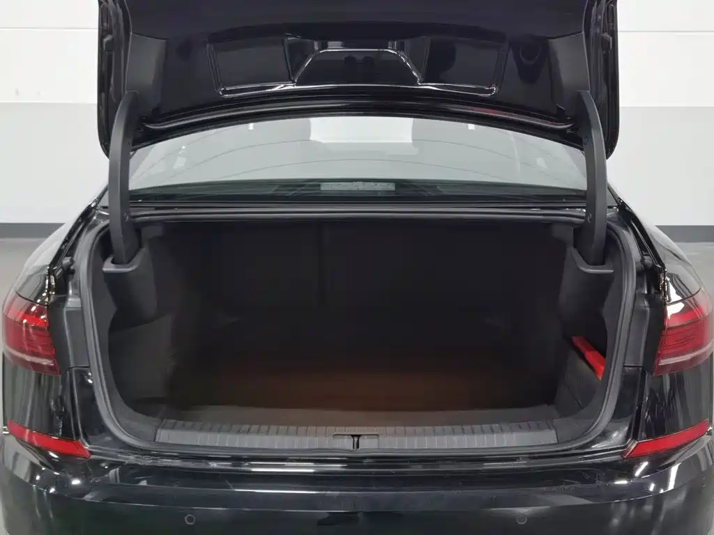 Volkswagen Passat — фото 16