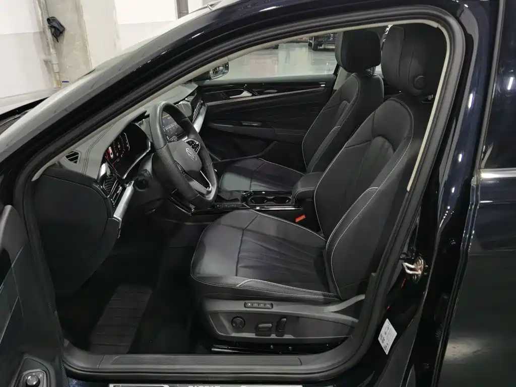 Volkswagen Passat — фото 10