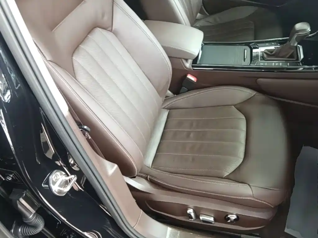 Volkswagen Phideon — фото 20