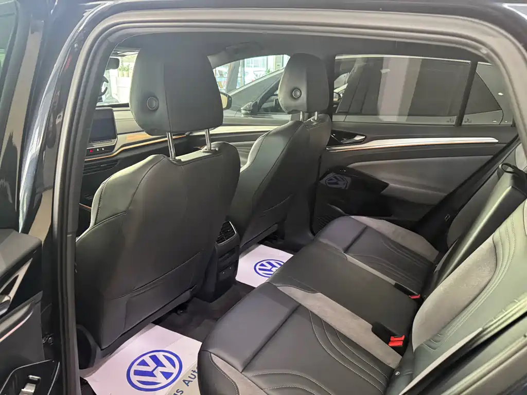 Volkswagen ID.4 Crozz — фото 5