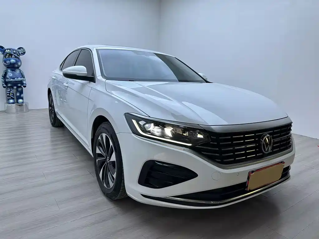 Volkswagen Passat — фото 2