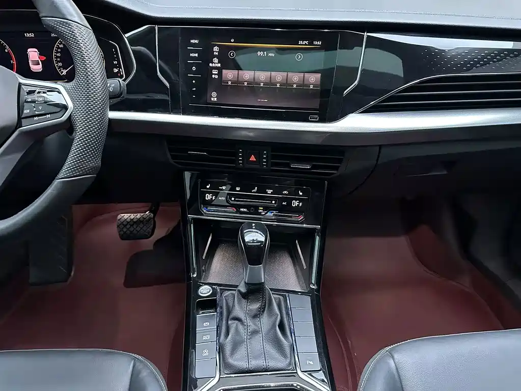 Volkswagen Passat — фото 13
