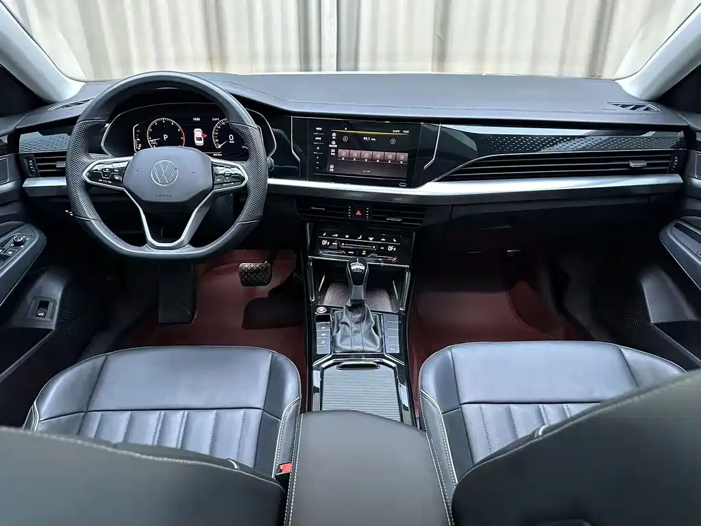 Volkswagen Passat — фото 15