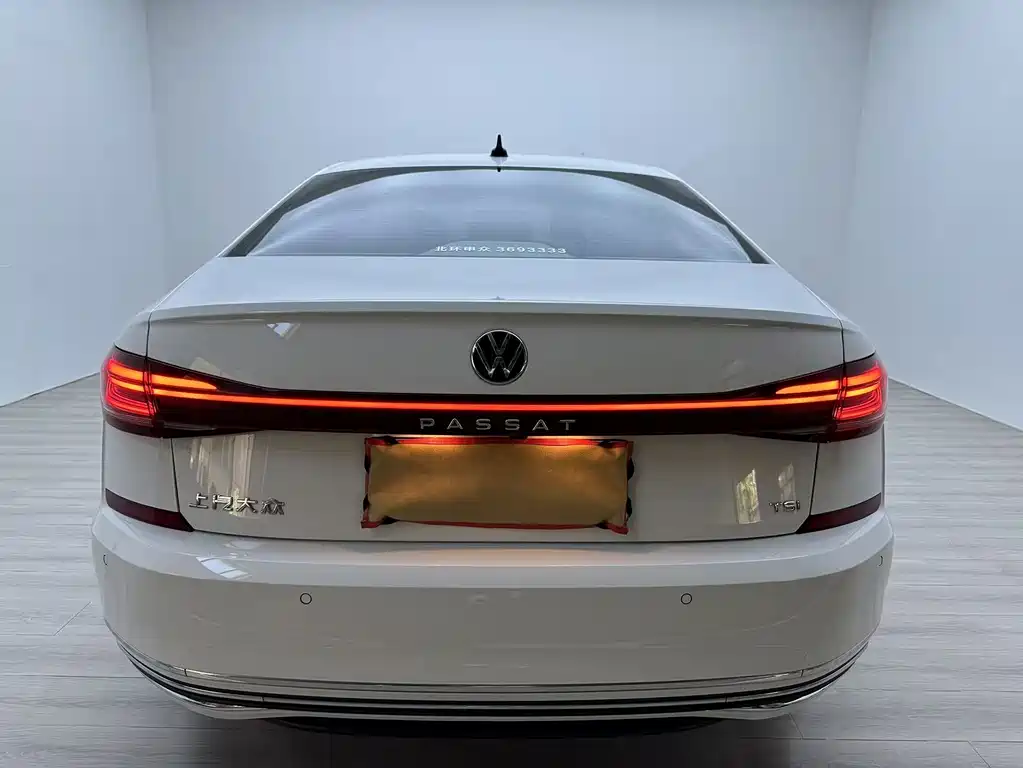 Volkswagen Passat — фото 4
