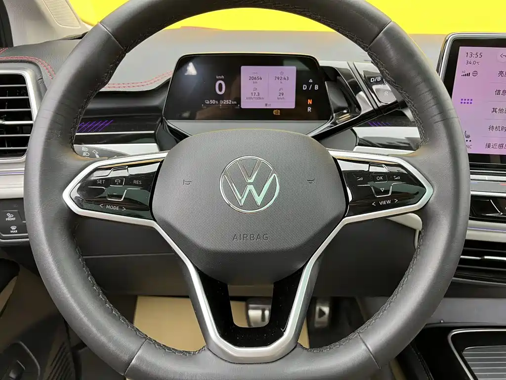 Volkswagen ID.6 Crozz — фото 16