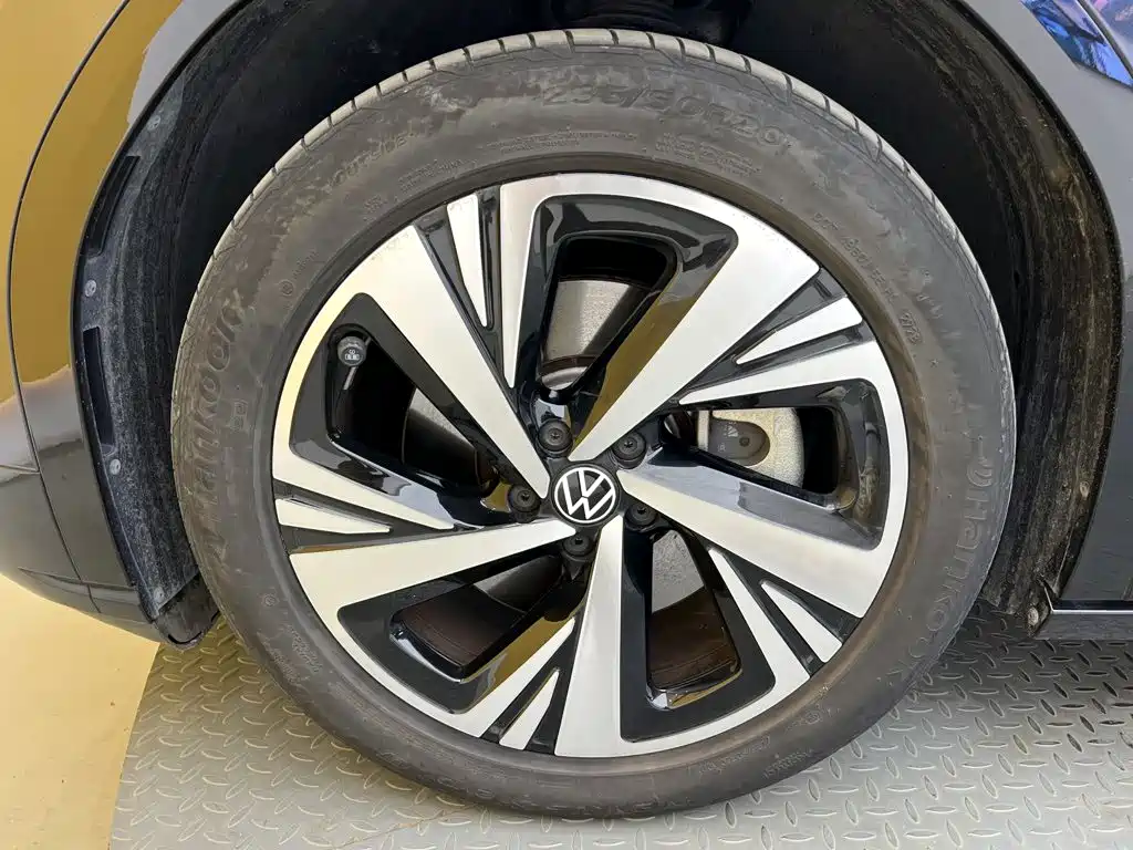 Volkswagen ID.6 Crozz — фото 9