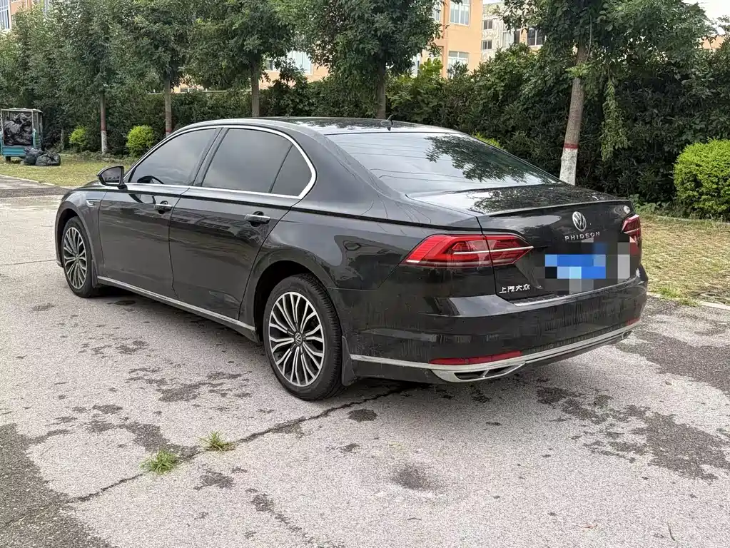 Volkswagen Phideon — фото 3