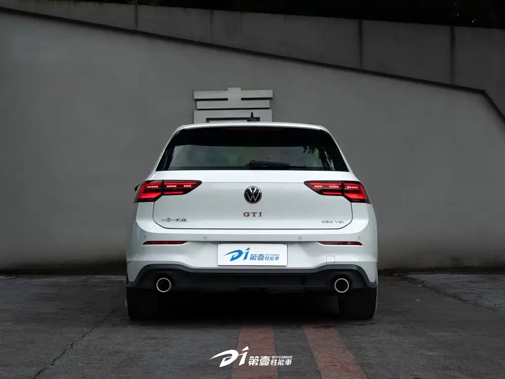 Volkswagen Golf GTI — фото 4