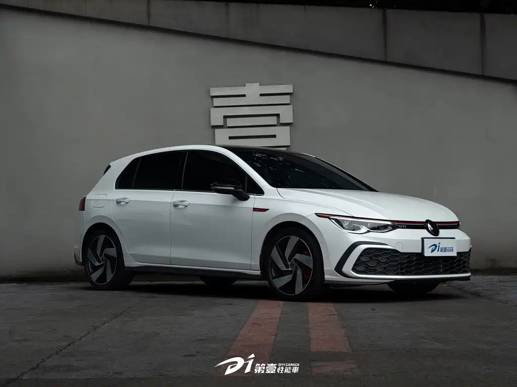 Volkswagen Golf GTI — фото 5