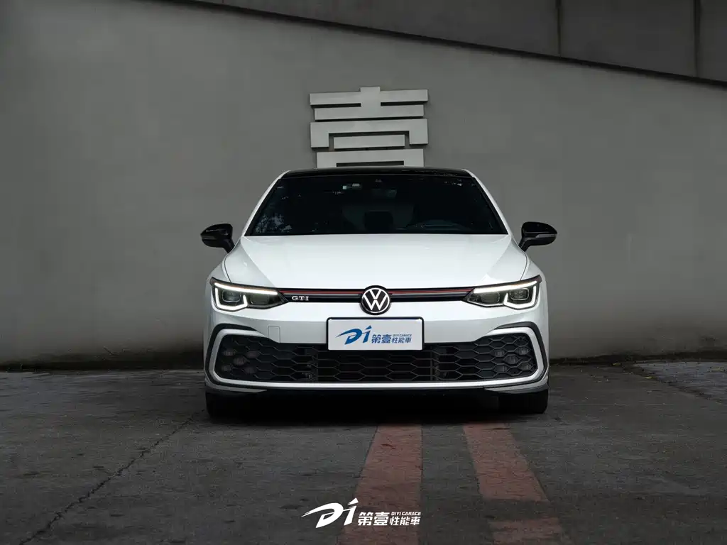 Volkswagen Golf GTI — фото 6