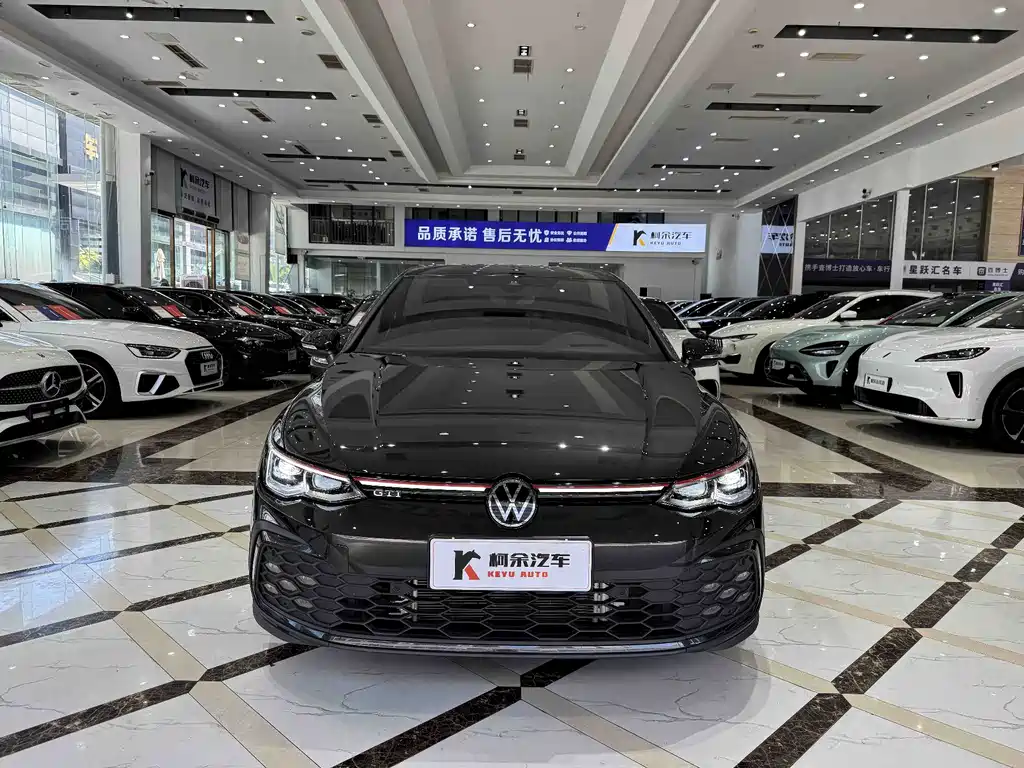 Volkswagen Golf GTI — фото 3