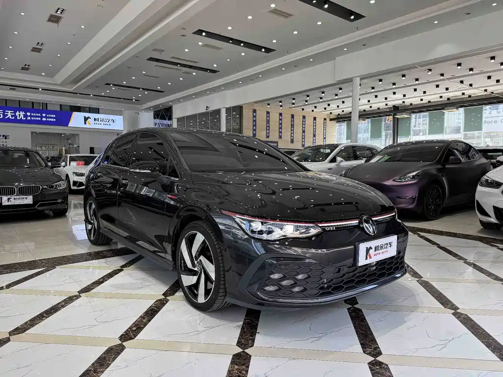 Volkswagen Golf GTI — фото 4