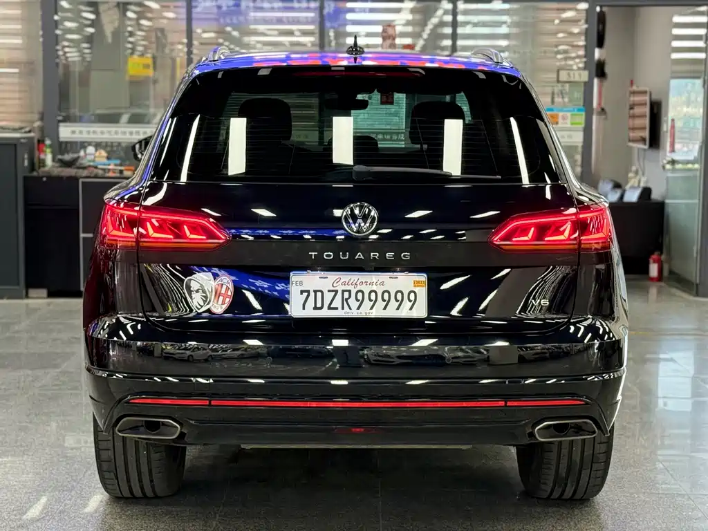 Volkswagen Touareg — фото 18