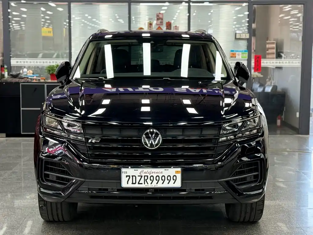 Volkswagen Touareg — фото 3
