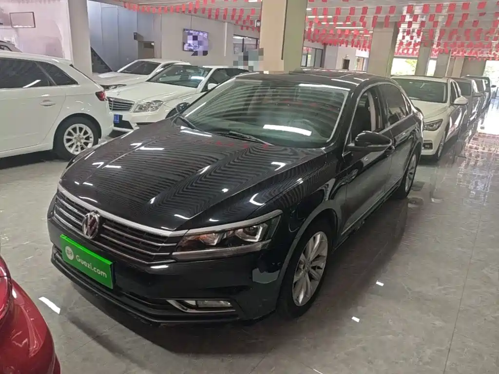 Volkswagen Passat — фото 2