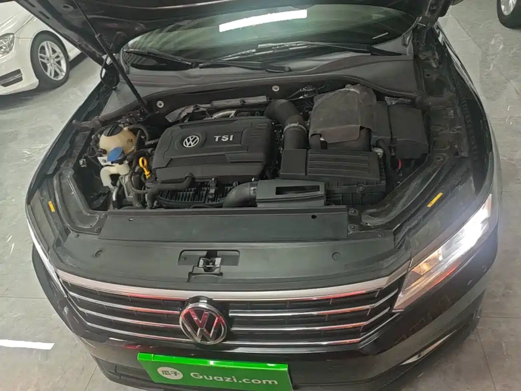 Volkswagen Passat — фото 20