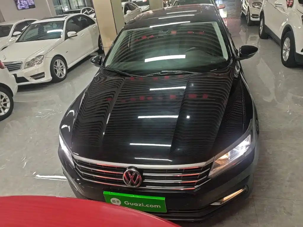 Volkswagen Passat — фото 3