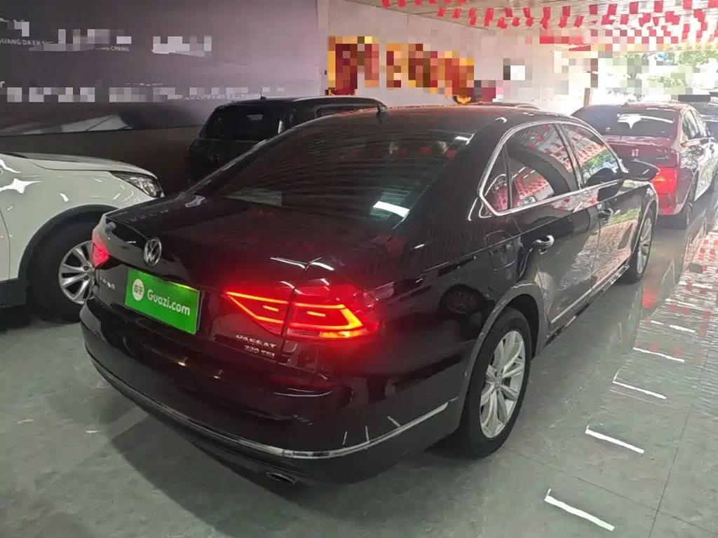 Volkswagen Passat — фото 7