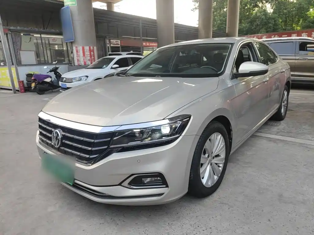 Volkswagen Passat — фото 2