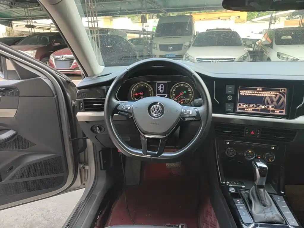 Volkswagen Passat — фото 11