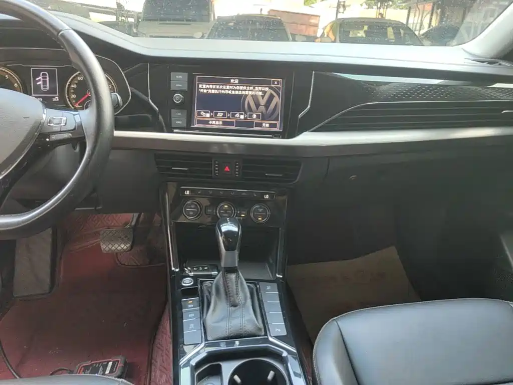Volkswagen Passat — фото 13
