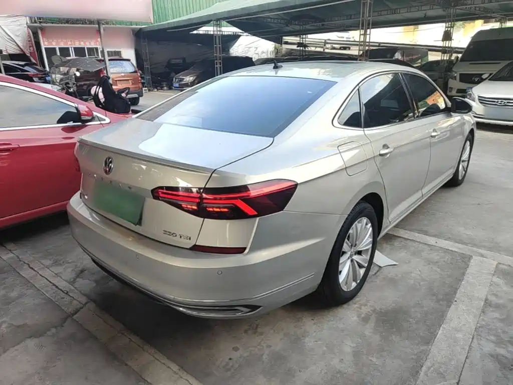 Volkswagen Passat — фото 7